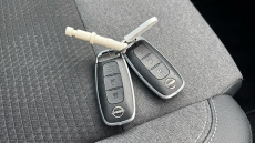 Nissan Qashqai 1.3 DiG-T MH N-Connecta 5dr Petrol Hatchback